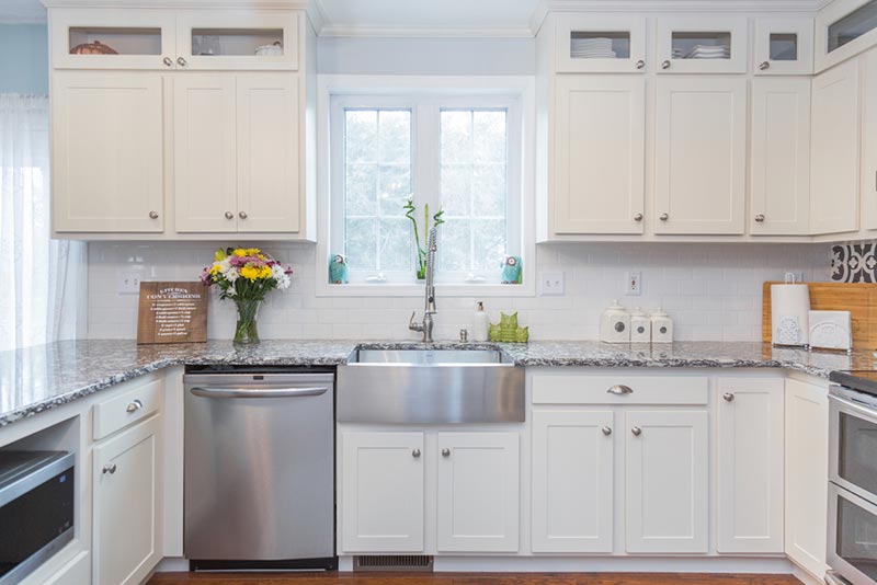 what are shaker style cabinets